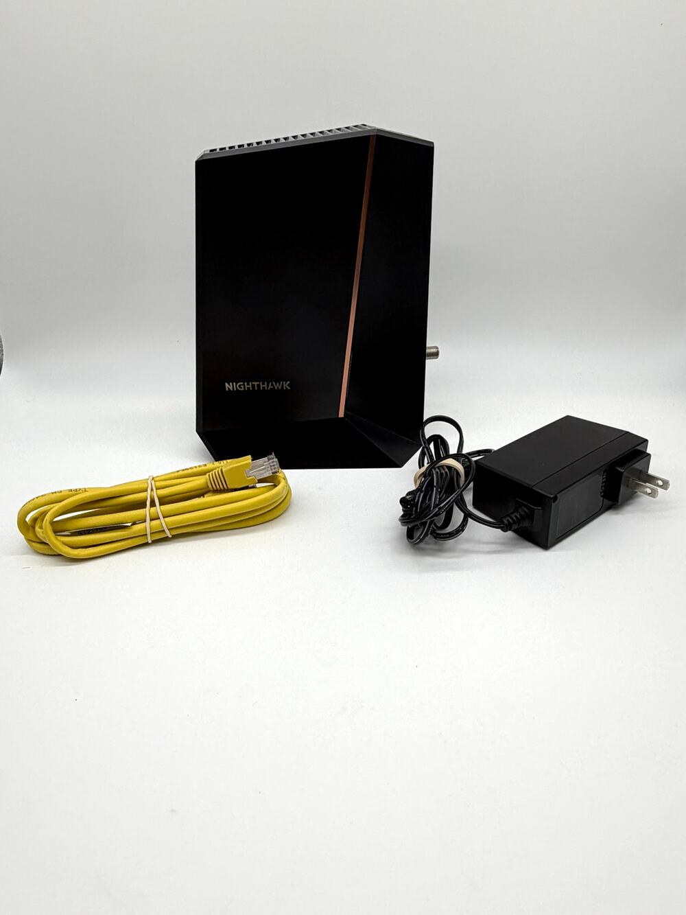 NETGEAR Nighthawk CM2000 DOCSIS 3.1 2.5Gbps Cable Modem Tested w/ Cords
